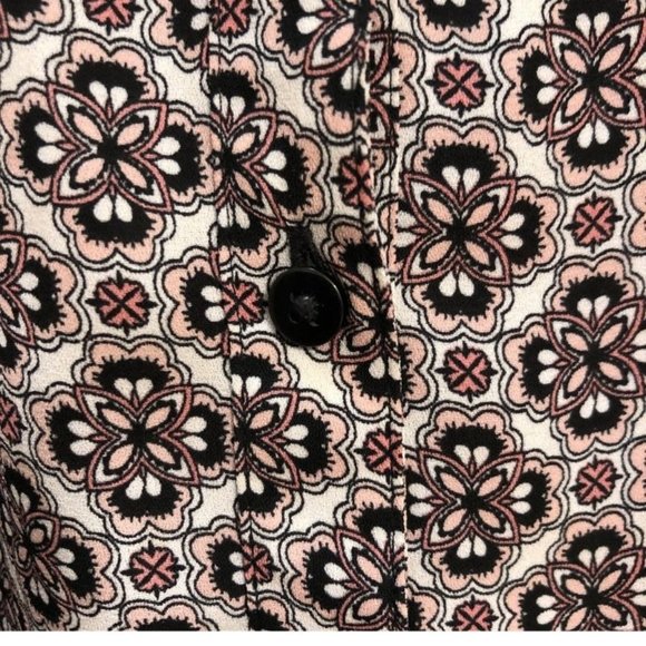 Haggar Women's Large Silky Button Down Blouse - Picture 7 of 7